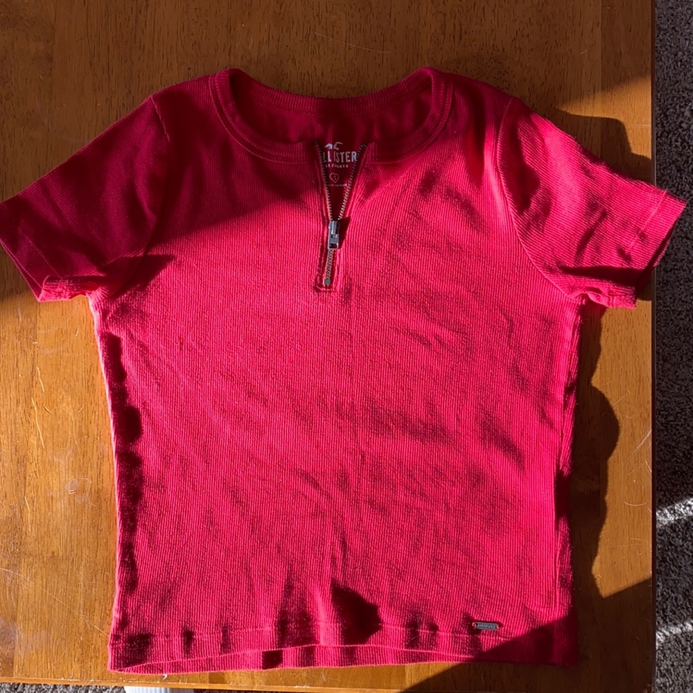 Hollister Crop Top